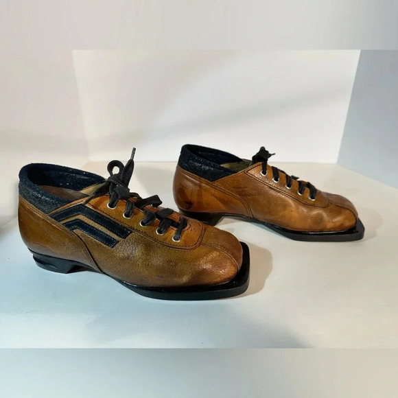 Vtg Norrona All-Leather Norway 909 Nordic Norm 3 pin Ski Shoes EU Size 38 75 MM - Picture 3 of 11